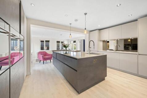 Open Plan Kitchen/ Diner