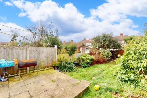 21-Tenterden-Road-02262025_220839 3.jpg