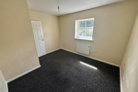 1A Mountjoys Lane, Cinderford photo 3