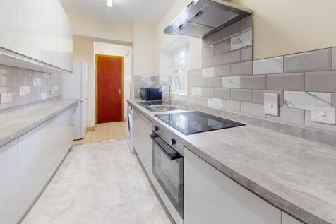 Kitchen - Angle 3