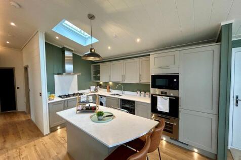 Prestige Glass House 2023 Car0062460 130774690.jpe