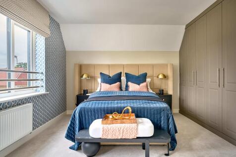 Perfect double room for children, providing space for a study area, gaming or crafts