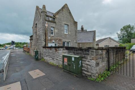 023-9 Walkers Court Newmains.jpg
