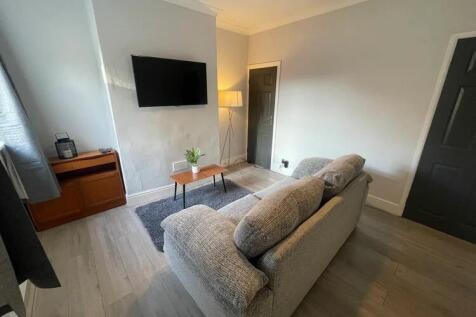 1 Kirkby Street - LivingRoom(2).jpg