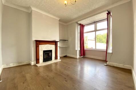 Bramleys Estate Agents - Lawrence Road - Marsh (9)