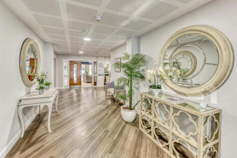 14 Clock Gardens-02.jpg