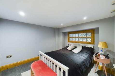 Apartment 3 - Bedroom Two