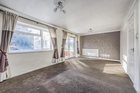 37 Springwood Avenue, Waterlooville-PorticoMarketi