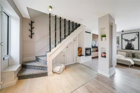 Lounge/Stair