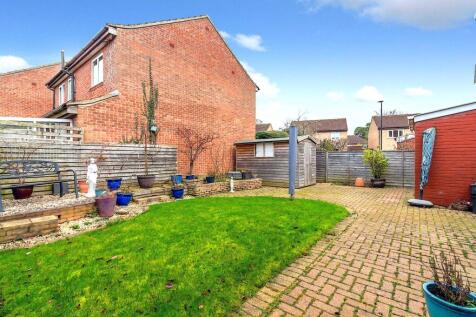 Paddock Close -Garden