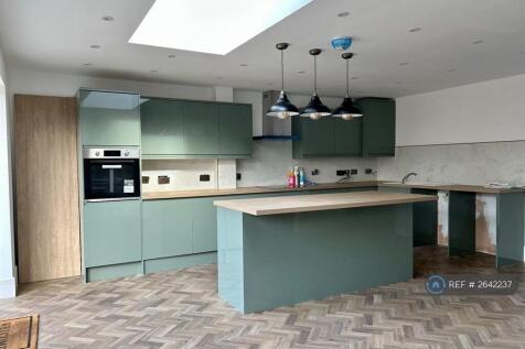 Lullingstone Crescent, Orpington, BR5 photo 4