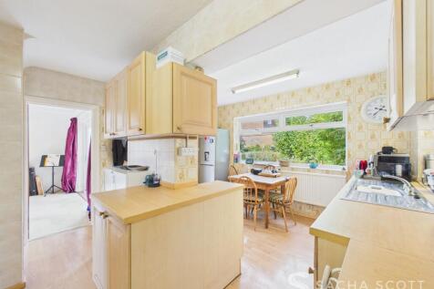 Kitchen / Breakfast Room