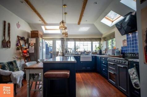 4 Kitchen TH Elms...