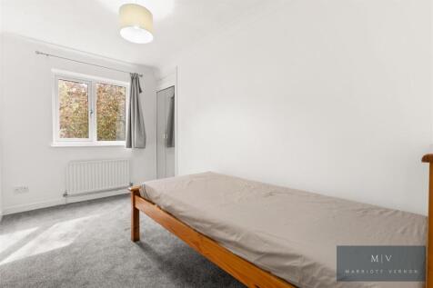 Campion Close 38 MV-9.jpg