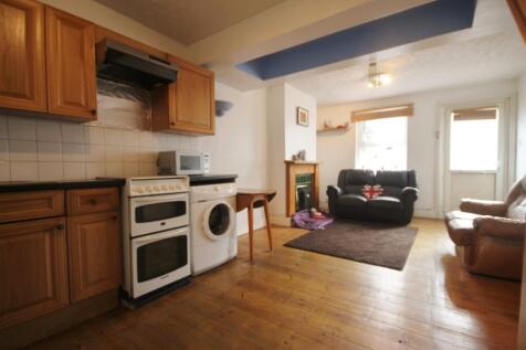 Lounge / Kitchen (Ma