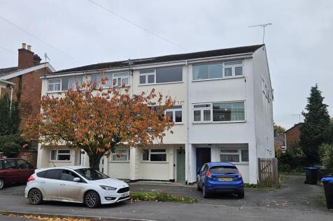 5-bed terraced on 75c Willes Road, Leamington Spa, £4,125/mo