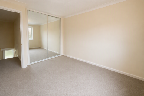 Ferrier Close, Rainham photo 4