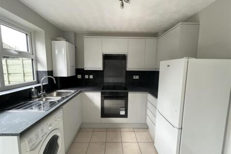 Lavender Close, Manchester photo 3