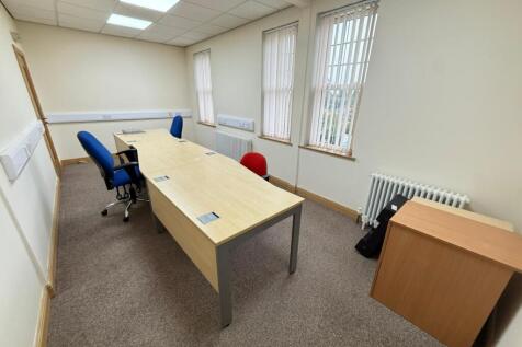 Upper Floor Office Picture 10