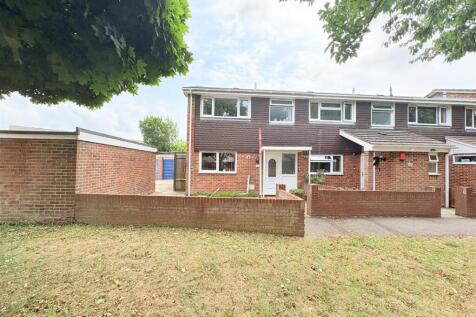 Lee-on-the-solent, PO13 - property photo