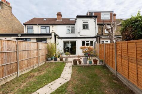 York Road, E4