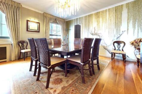 Property for sale in Waterside Point by Barrain Lo