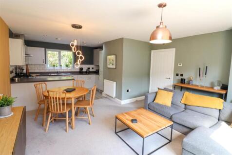 Lounge/Dining Room/Kitchen