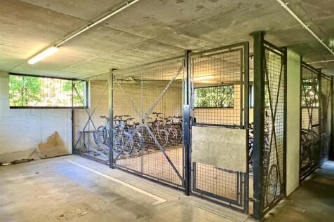 Burnbrae Park, Edinburgh