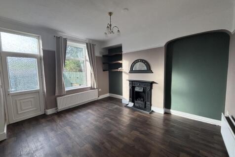 Station Road, Cullingworth, Bingley, Bradford photo 4