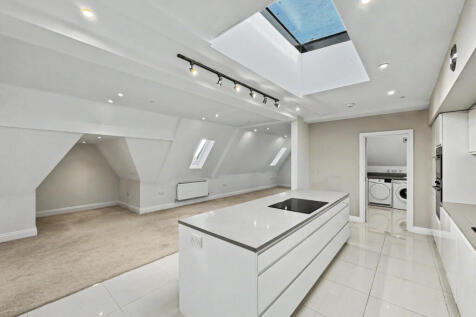 Kitchen / Living Space