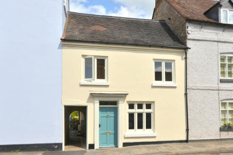 3 Bed mid Terrace