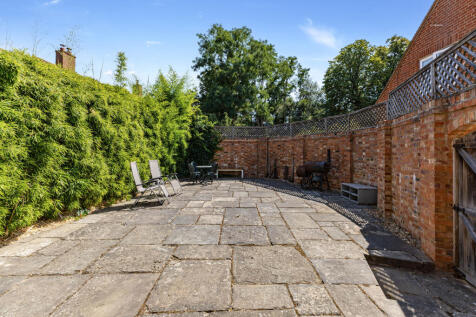 Cranford Cottage, High Street, Ripley, Surrey photo 3