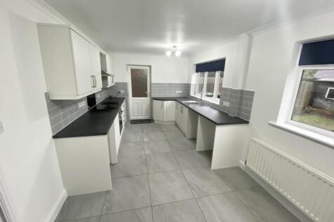 Middelburg Close, Nuneaton photo 5