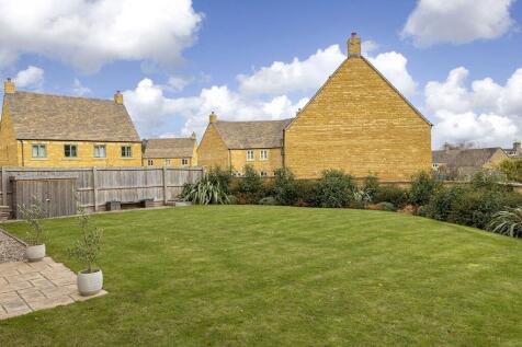 Lawned Garden
