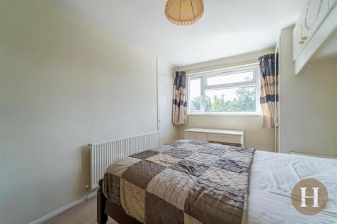 Hadleigh Estate Agents-29.jpg