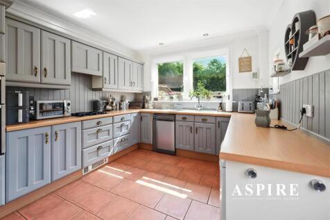 Aspire Estate Agents2.jpg