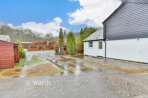 Driveway/Parking