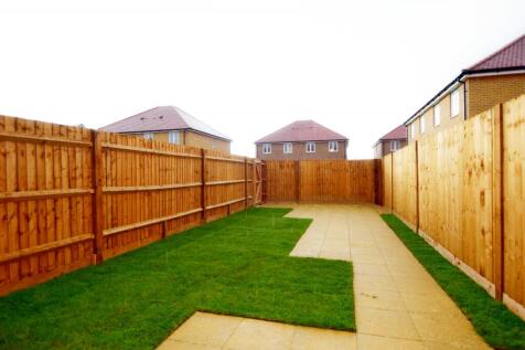 2 bedroom house to r