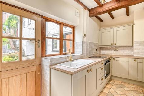 26b Bernards Hill-02.jpg