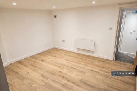 Elizabethan House, Brighouse, HD6 photo 4