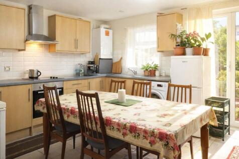 Shakespeare Crescent, E12, 3 Bedroom House For Sal
