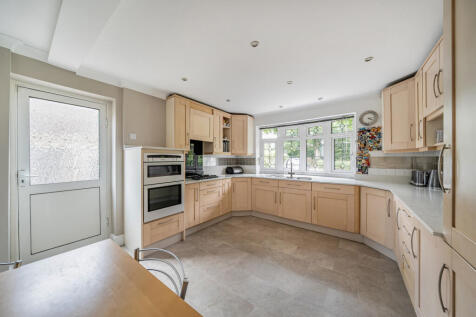 1335691-7-6894d82...