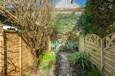 5 Arun Street    ...