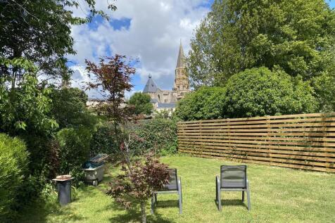 Property Image 1