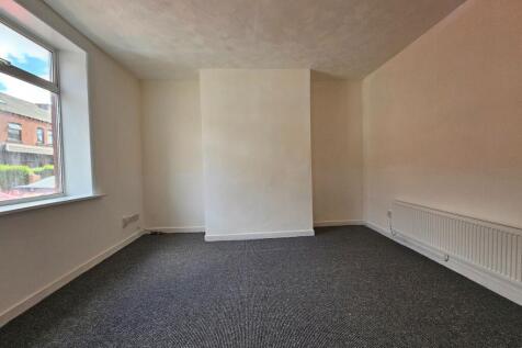 Hereford Street, Oldham photo 3