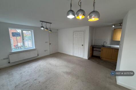 Thurnscoe, Rotherham, S63 photo 3