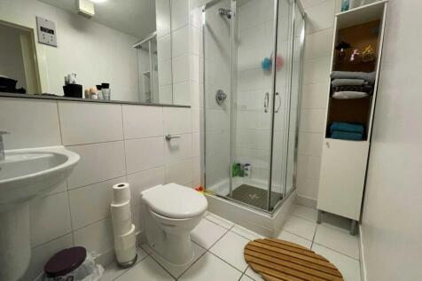 Medlock Place, City Road East, Manchester photo 5