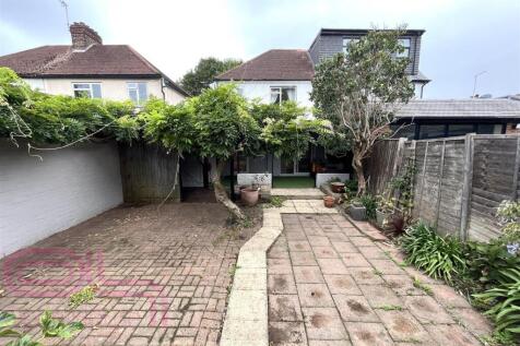 Whitton Waye Rear Elevation.jpg