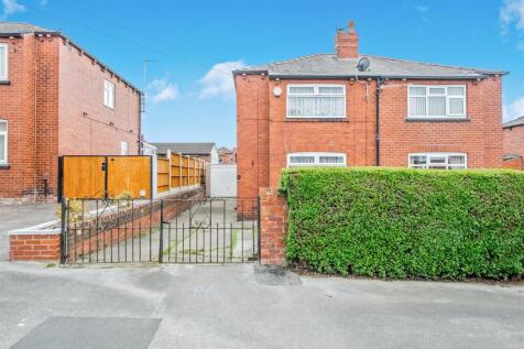 Off Street Parking / Driveway / Single Garage: