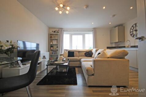 Open plan living room diner kitchen